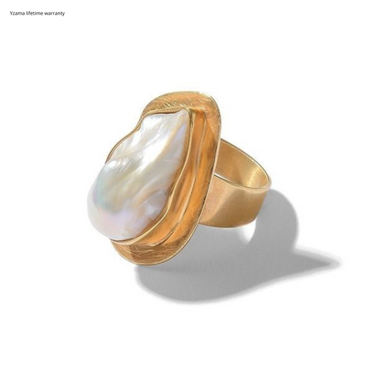 Sculptural Ring with Natural Pearl
